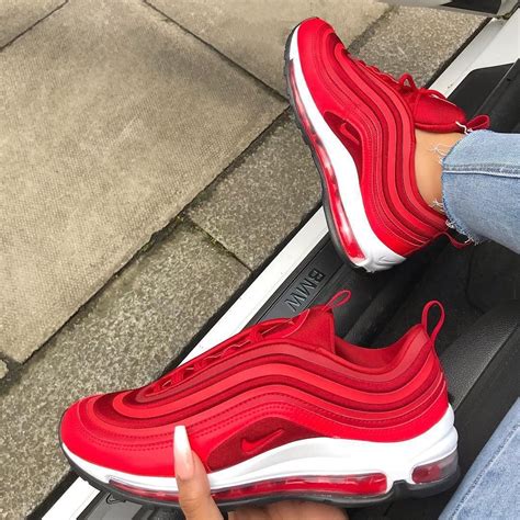 Weiße, rote Nike Air Max '97 online entdecken 